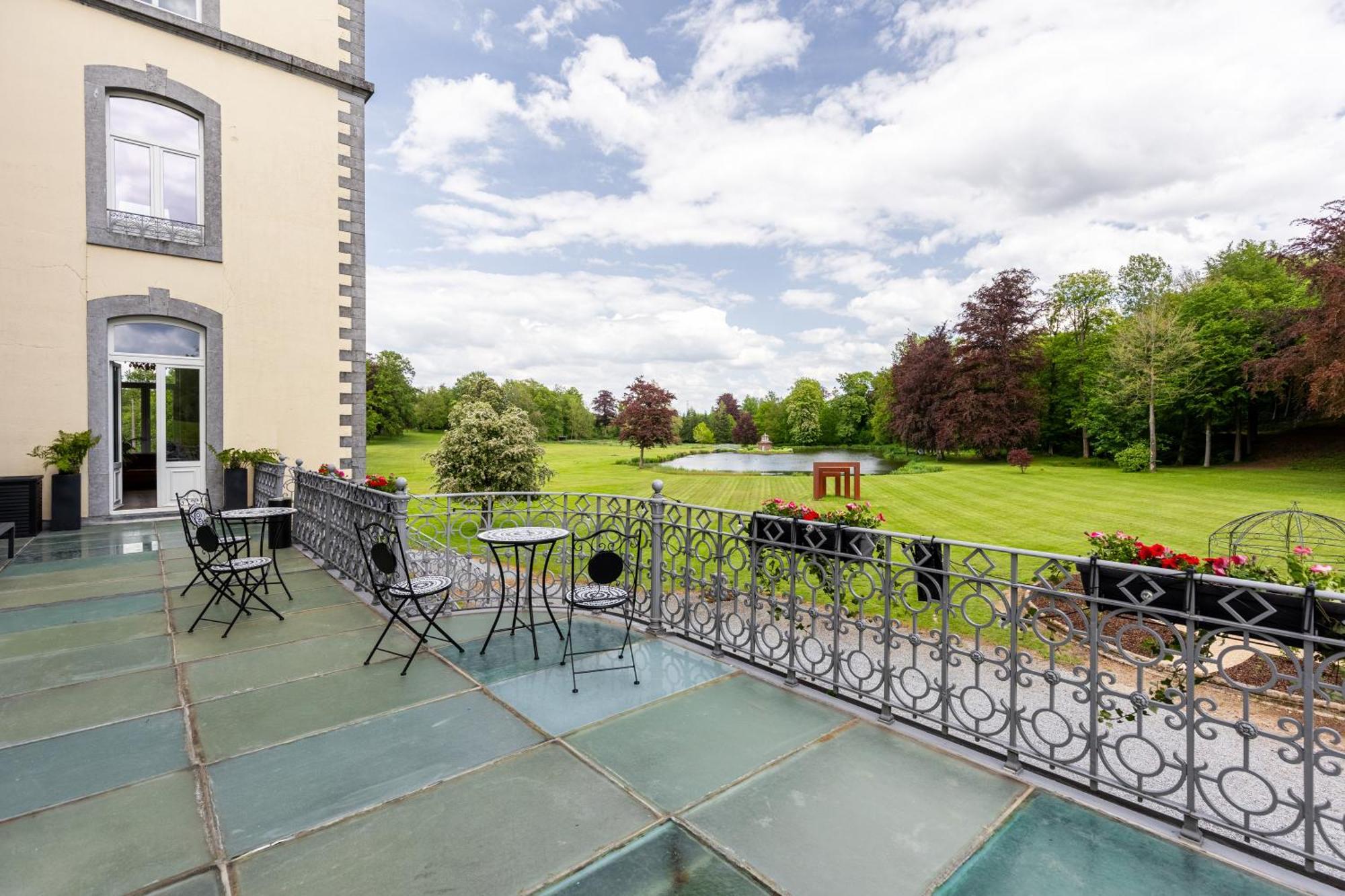 Suite De Luxe Au Chateau 105 Tinlot ภายนอก รูปภาพ