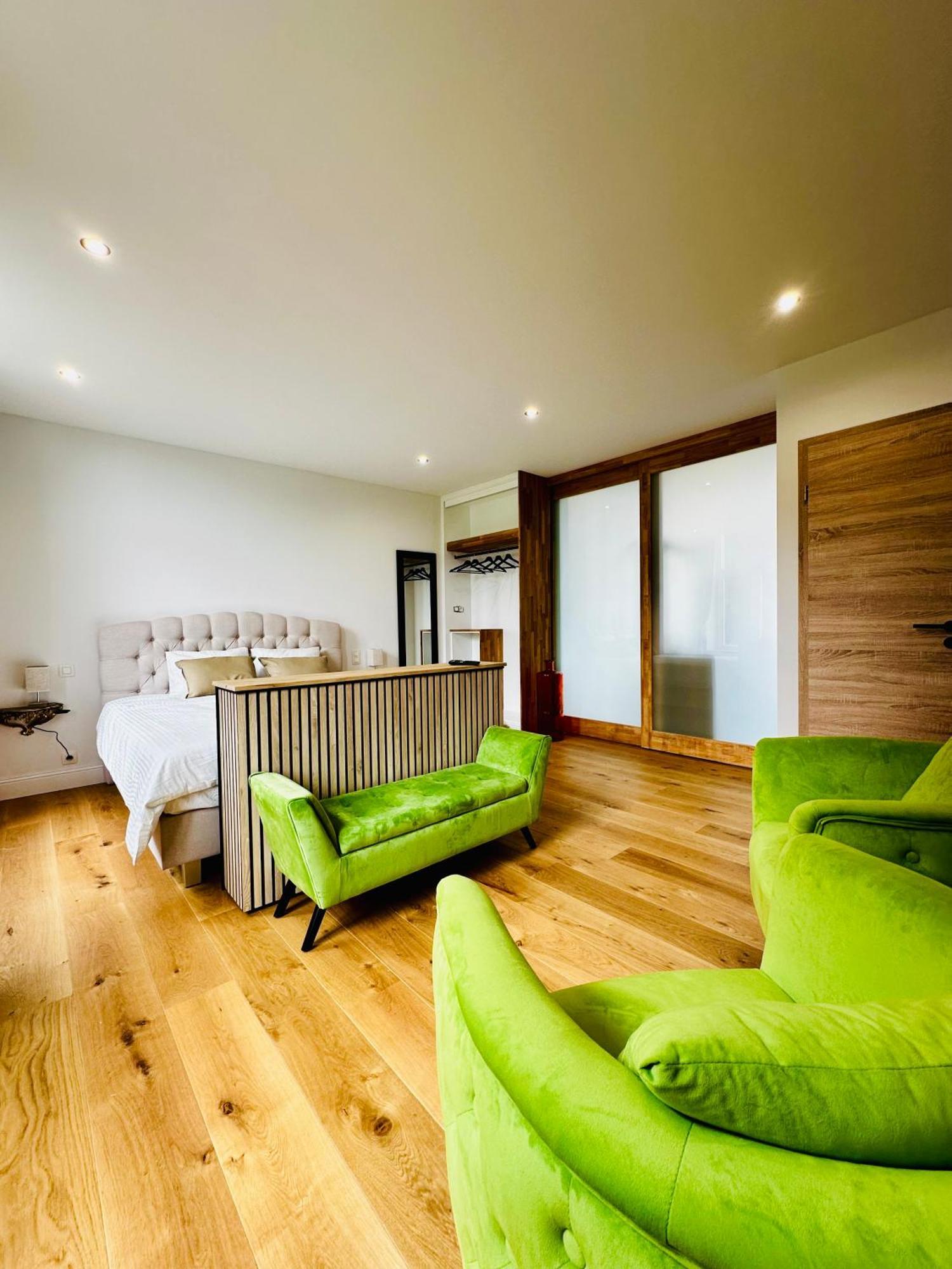 Suite De Luxe Au Chateau 105 Tinlot ภายนอก รูปภาพ