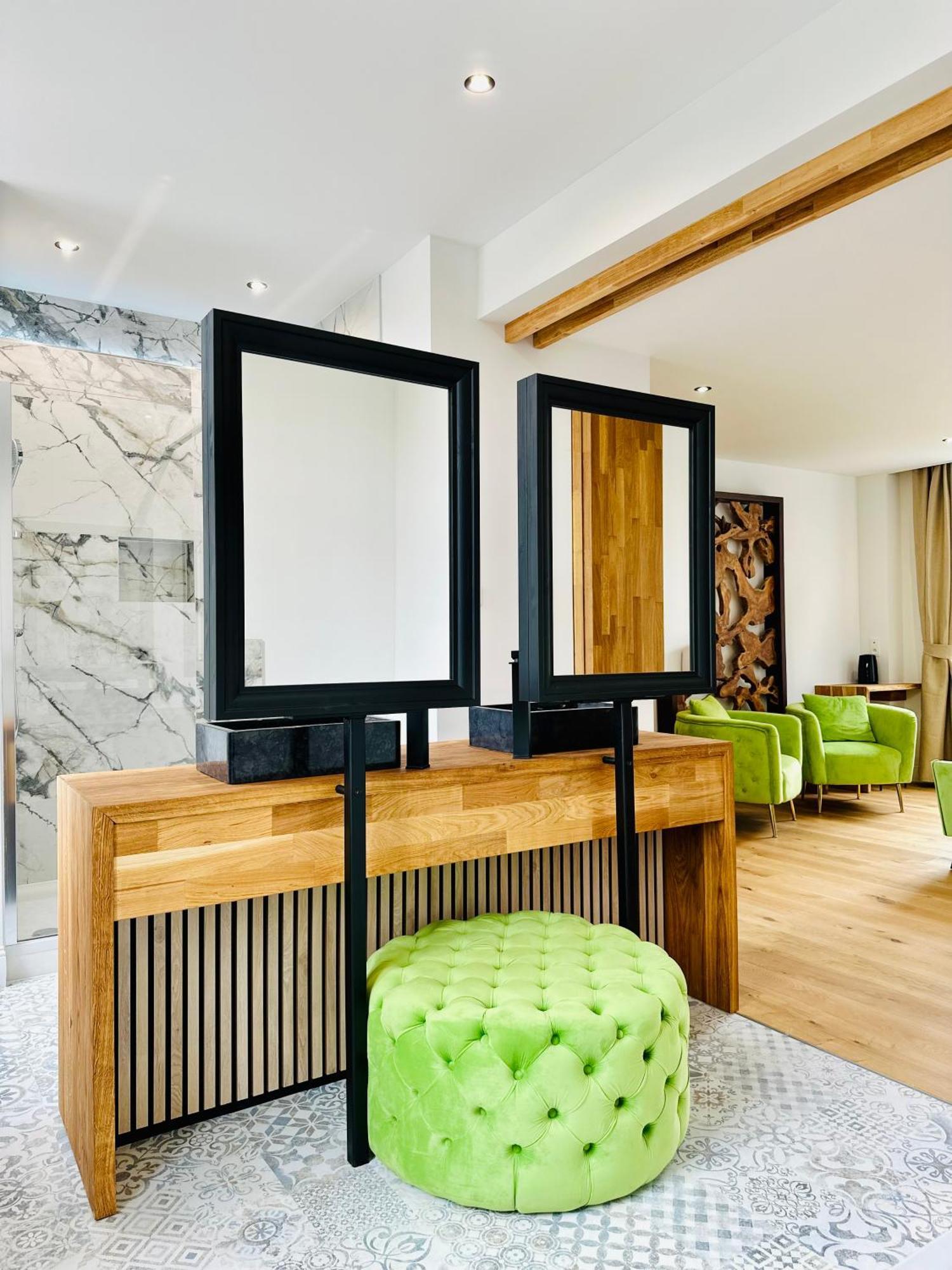Suite De Luxe Au Chateau 105 Tinlot ภายนอก รูปภาพ