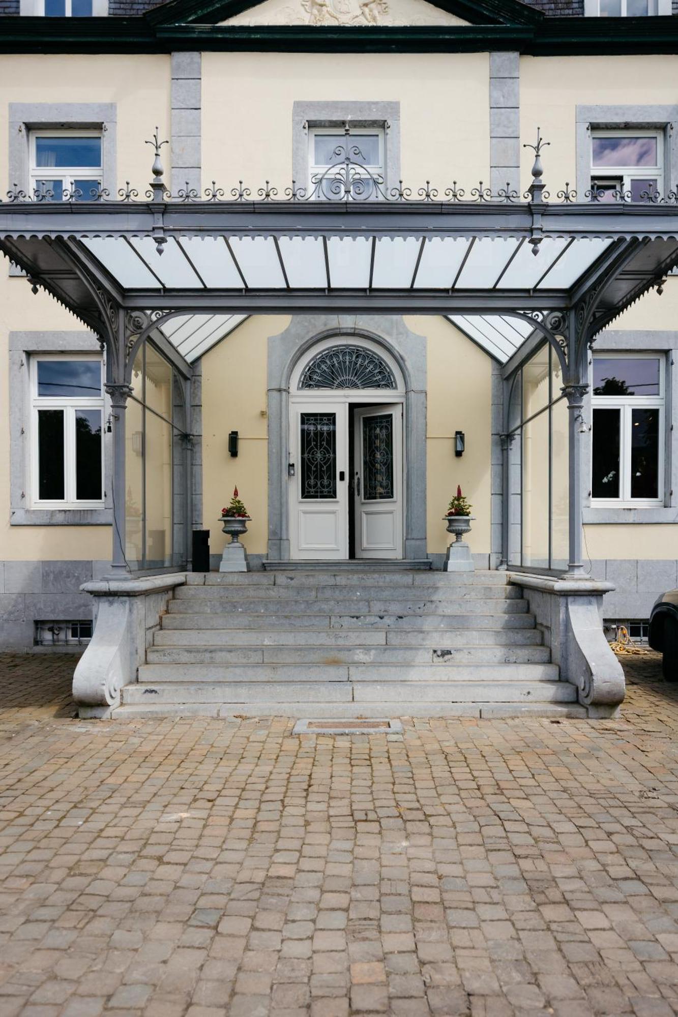 Suite De Luxe Au Chateau 105 Tinlot ภายนอก รูปภาพ